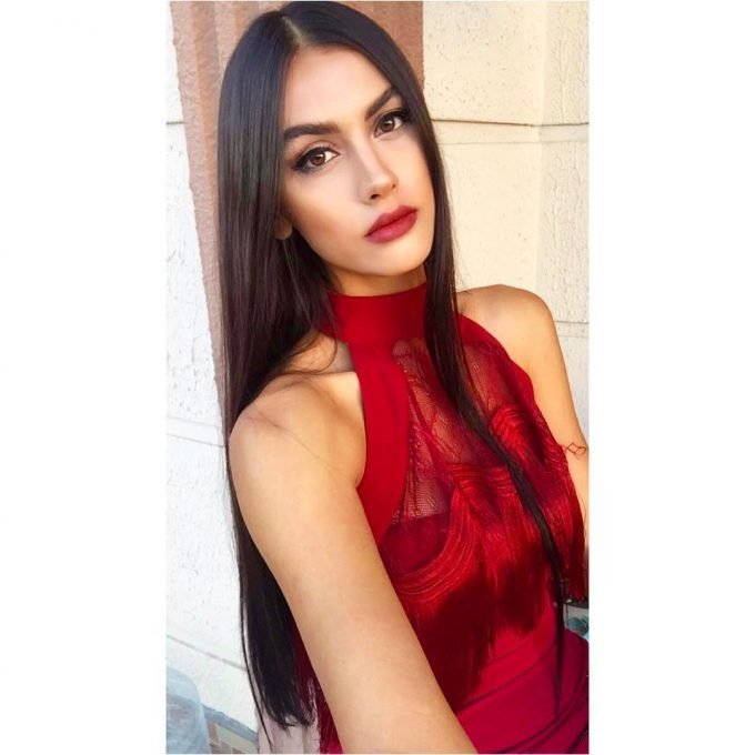 1482057115-miss-turkey-e1476185608388.jpg