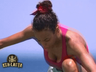 http://image.noelshack.com/fichiers/2012/45/1352494486-koh-lanta-sextape-marylou-boobs2.gif