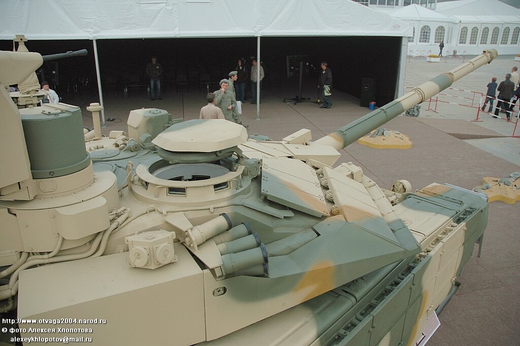 1408744999-otvaga2004-t90-xlopotov-198.j