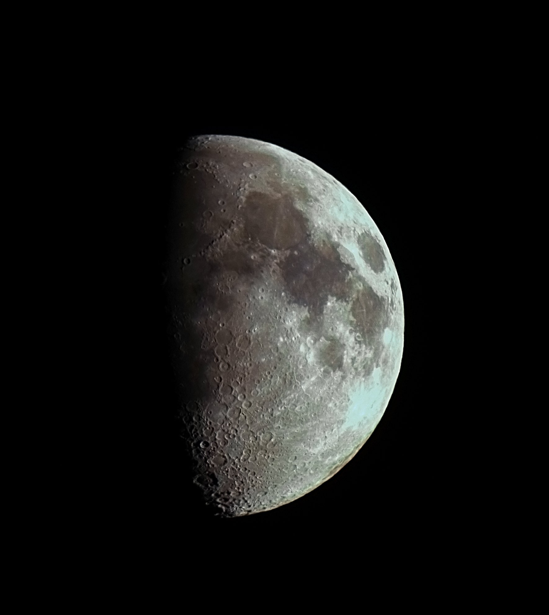 1412292013-lune.jpg