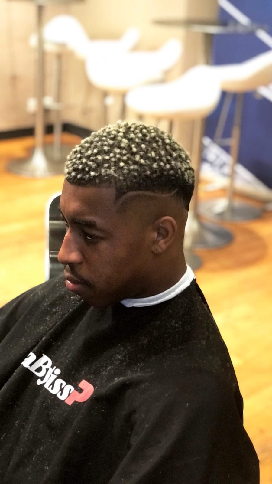 Topic nouvelle coiffure de Kimpembe pour France Italie