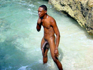 1386579858-african-family-nudist-boys3.jpg - envoi d'image avec NoelShack