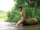 1386579861-thailand-family-nudist-boys.jpg - envoi d'image avec NoelShack
