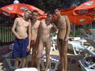 1387702705-family-nudist-boys-images1.jpg - envoi d'image avec NoelShack