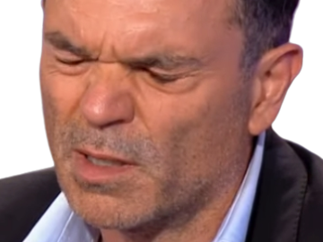https://image.noelshack.com/fichiers/2019/35/7/1567351330-yannmoix.png