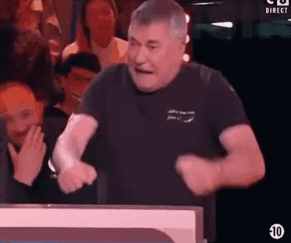 https://image.noelshack.com/fichiers/2020/40/3/1601482327-tenor.gif