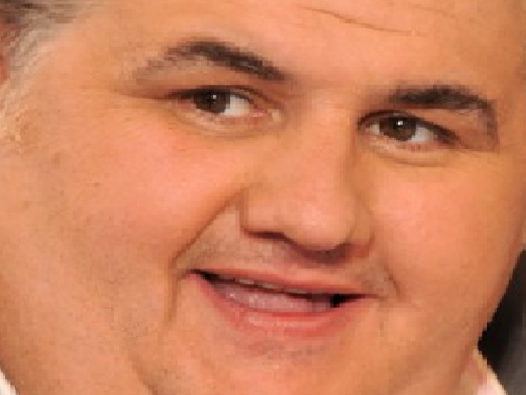 https://image.noelshack.com/fichiers/2021/11/7/1616359601-menes.png