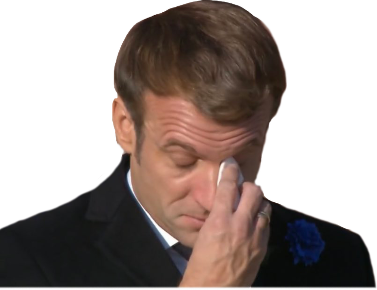 https://image.noelshack.com/fichiers/2021/45/4/1636640664-macronpleure.png