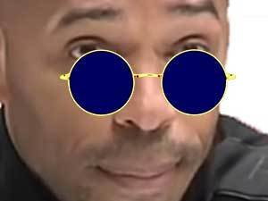 https://image.noelshack.com/fichiers/2022/02/6/1642287426-henry-bizarre-groszoom-lunette.jpg