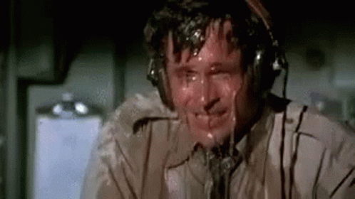 https://image.noelshack.com/fichiers/2023/24/2/1686687708-sweaty-sweat.gif