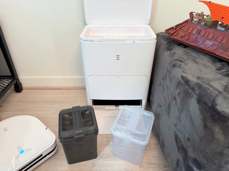 J'ai l'esprit plus apaisé et mon intérieur plus propre depuis que je teste l'Ecovacs Deebot X5 Omni, et en plus, sa base est jolie !