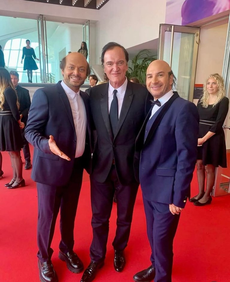 PHOTO : le malaise kev adams/mickael youn combien sur l'échelle de villejuif ?