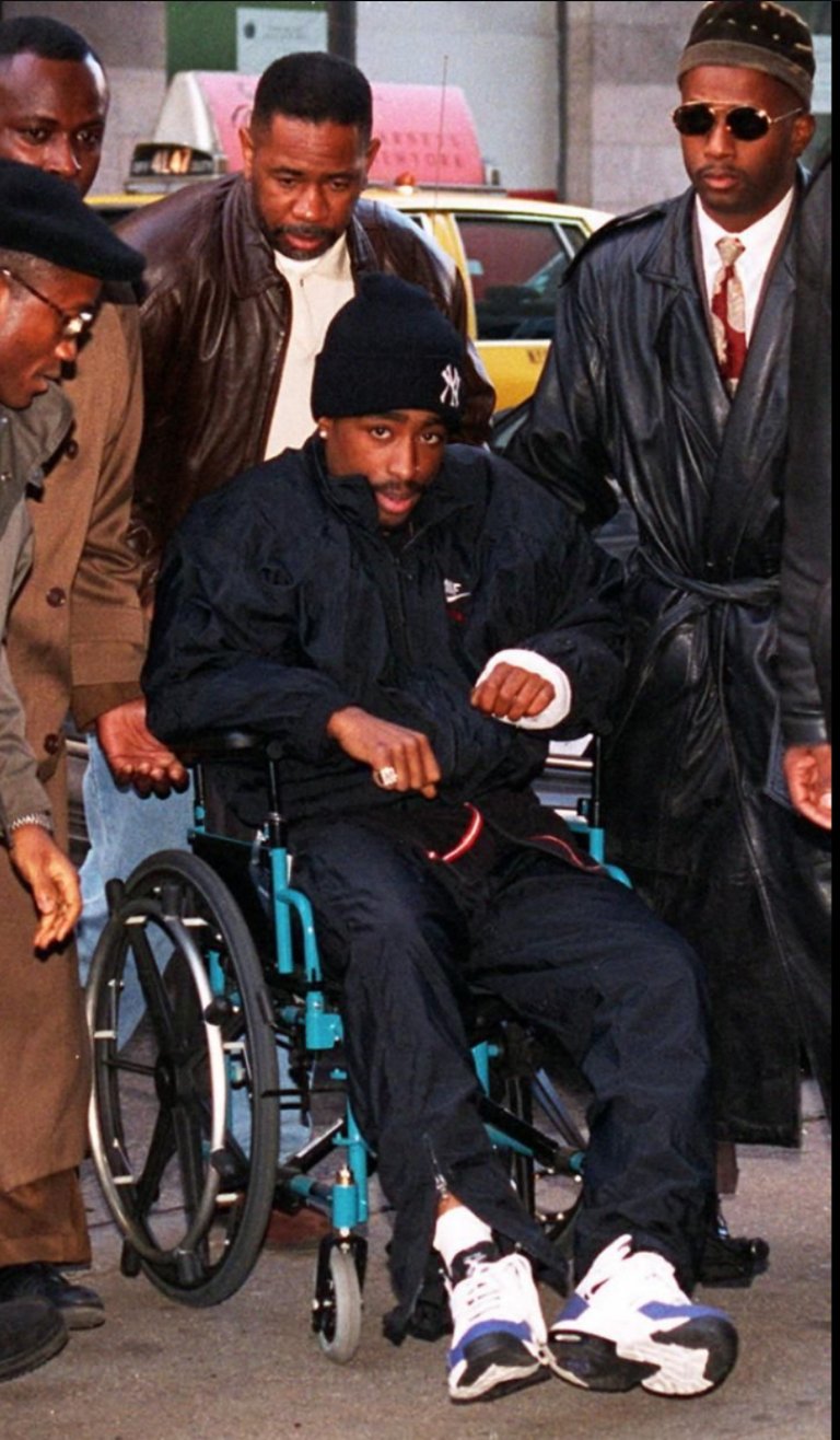 Le CHARISME de TUPAC sur cette PHOTO en 1994
