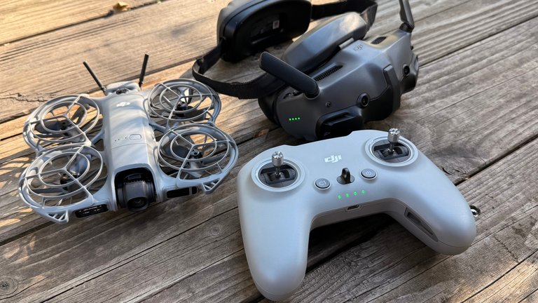 J'ai testé le DJI Neo 2, le drone compagnon pensé pour vous suivre partout : est-il vraiment à la hauteur de ses promesses ?