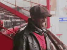 https://image.noelshack.com/fichiers/2026/16/4/1776297324-ian-wright-arsenal.gif