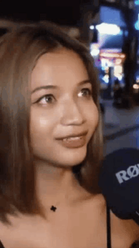 https://image.noelshack.com/fichiers/2026/20/1/1778525040-ladyboy-lady-boy.gif