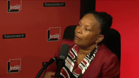 https://image.noelshack.com/fichiers/2026/21/2/1779205820-christiane-taubira-nanan-re.gif