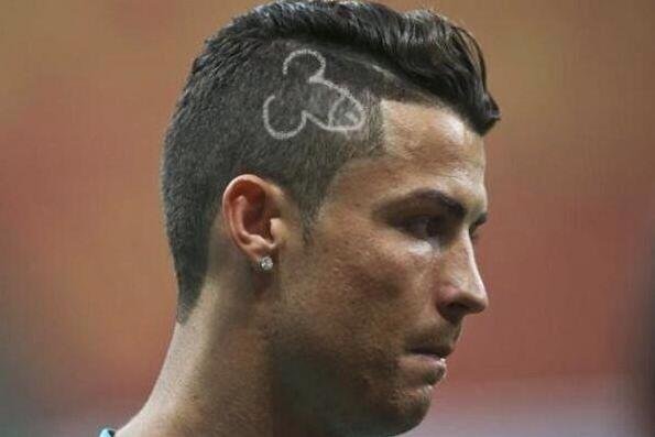 La Coiffure De Cr7 Sur Le Forum Blabla 15 18 Ans 24 06 2014 04 51 05 Jeuxvideo Com