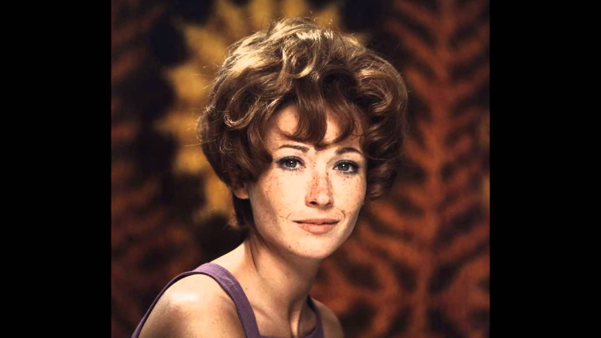 Fille De Marlene Jobert Dans James Bond Marlène Jobert jeune sur le forum Blabla 18-25 ans - 22-03-2017 00:38: