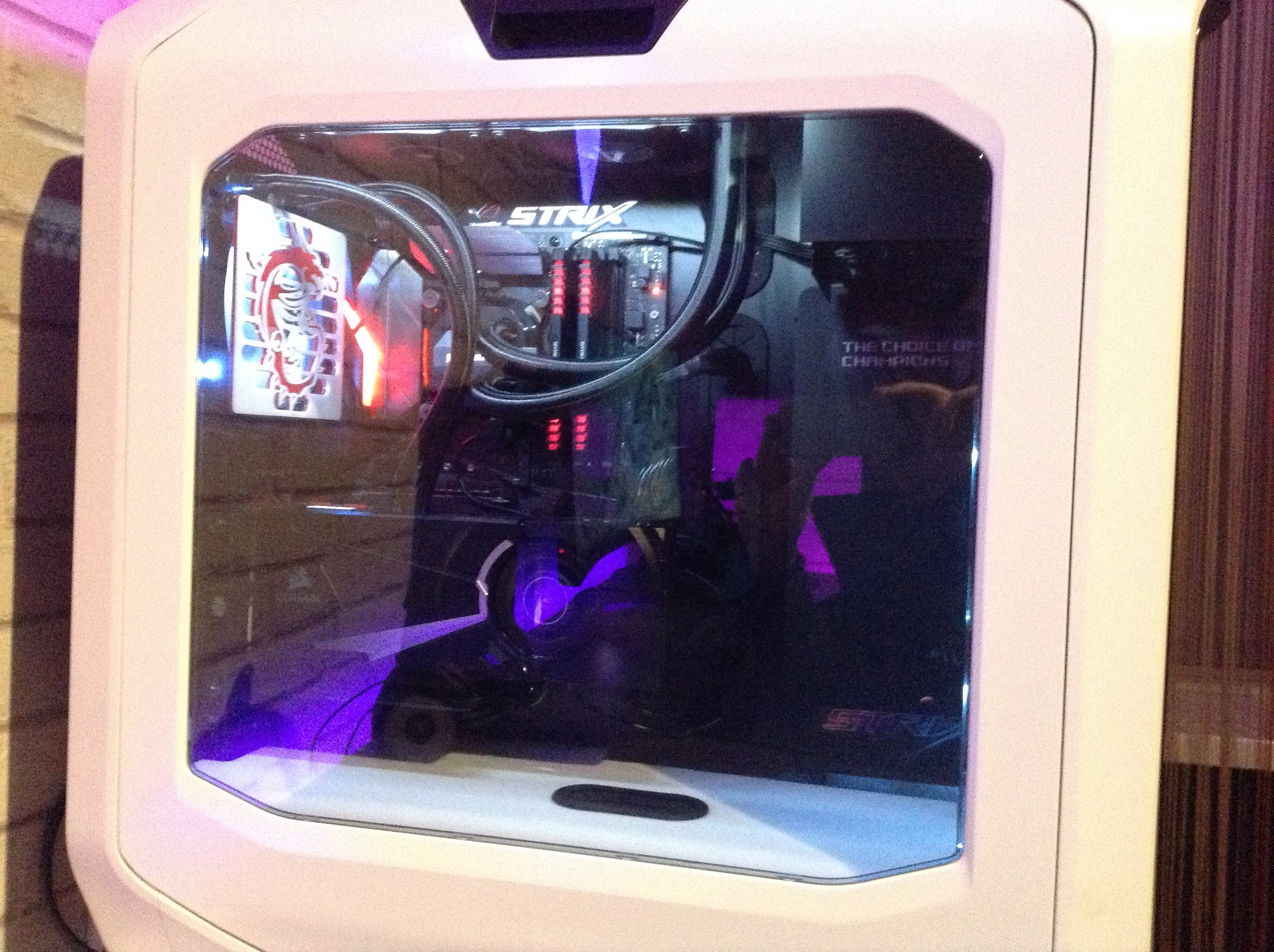 Figurine pour pc Clearance