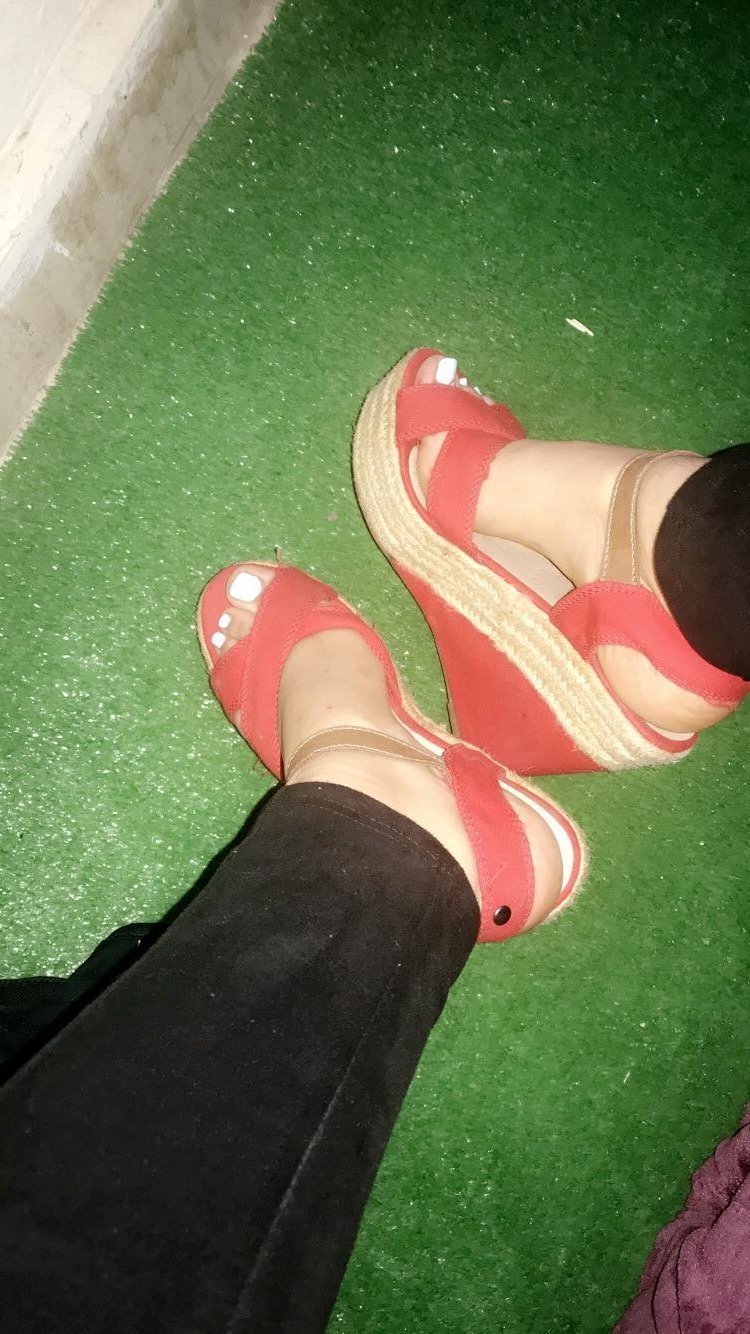 [Fétichisme] ces pieds en talons ? sur le forum Blabla 1825 ans 22062020 132706