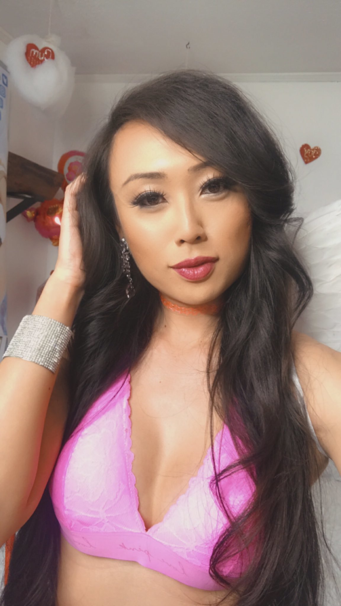 Vous vous souvenez de la shemale Venus Lux ? sur le forum Blabla 18-25