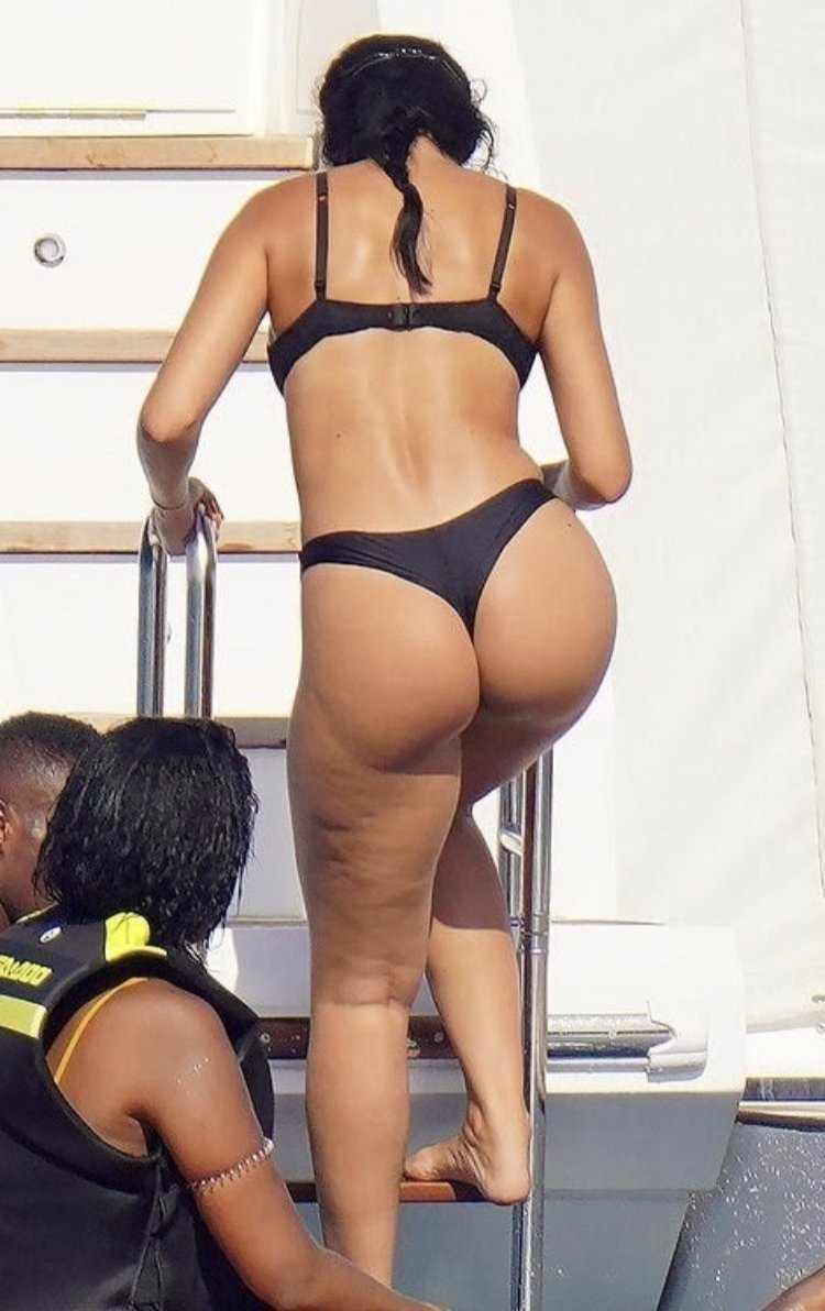 Georgina Rodriguez en bikini string big ass!! Vos avis? sur le forum Blabla  18-25 ans - 09-09-2021 10:14:39 - jeuxvideo.com