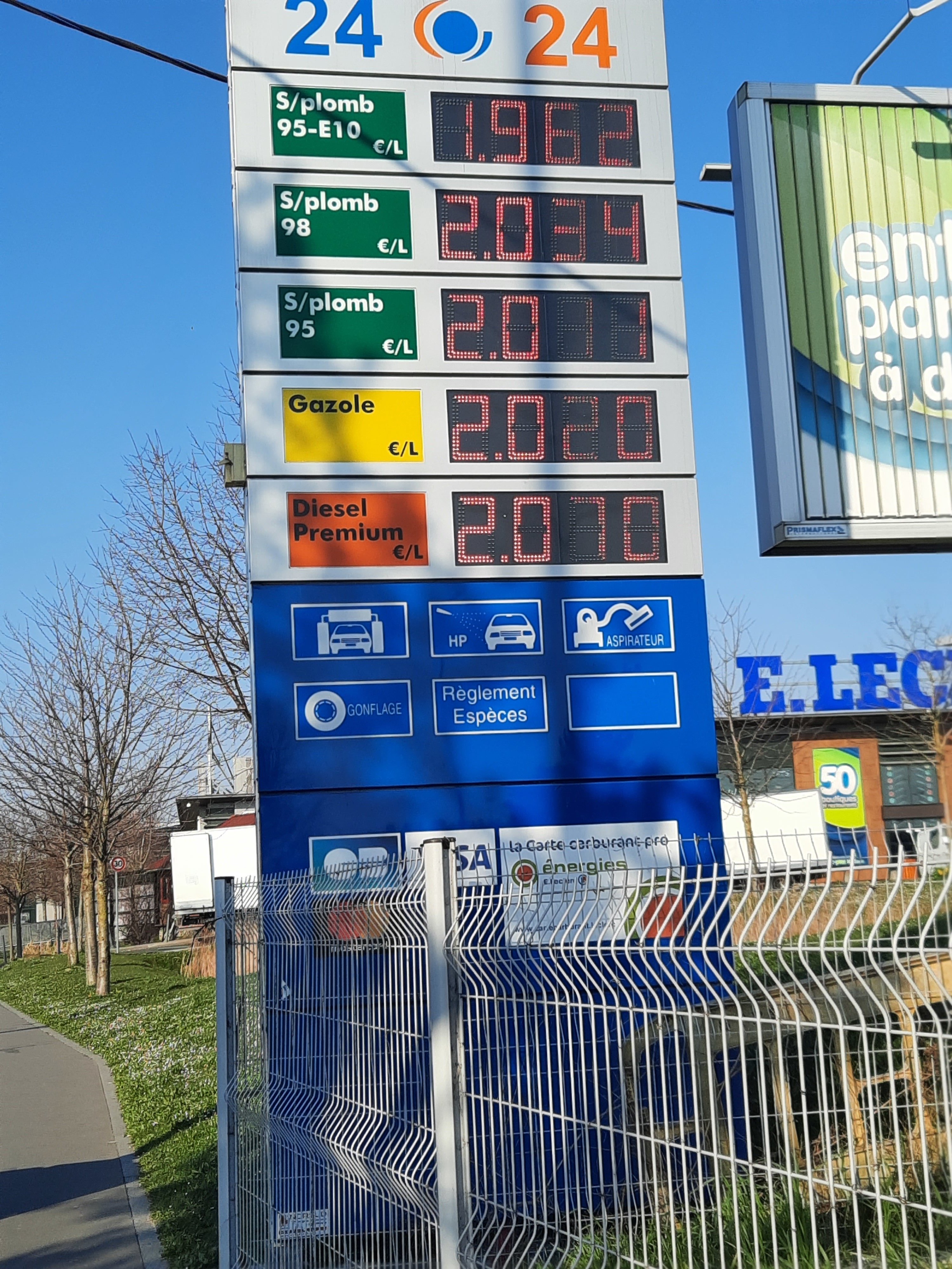 2€ le LITRE de GAZOLE chez LECLERC sur JvArchive forum 18-25 ...