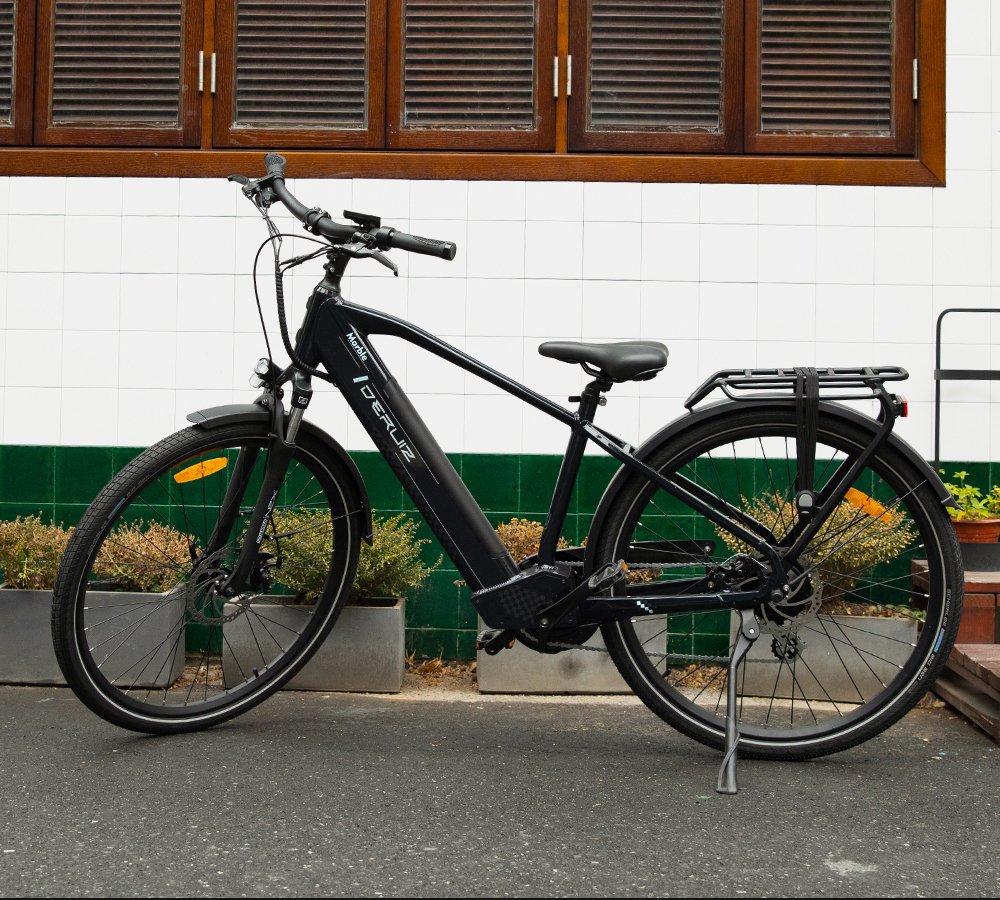 Vélo électrique DERUIZ Trekking 28 Pouces - 250W, 80Nm, 644Wh, Presque Neuf (5 Km), Garantie 2 Ans