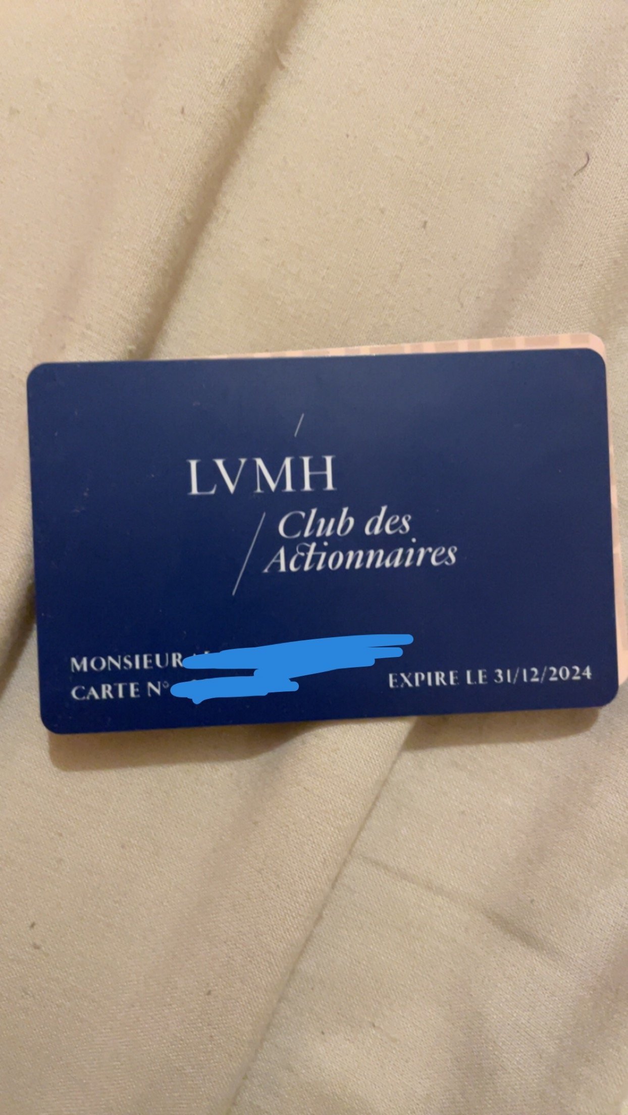 800 euros pour acheter une action LVMH ) sur le forum Blabla 1825 ans 30032023 095013