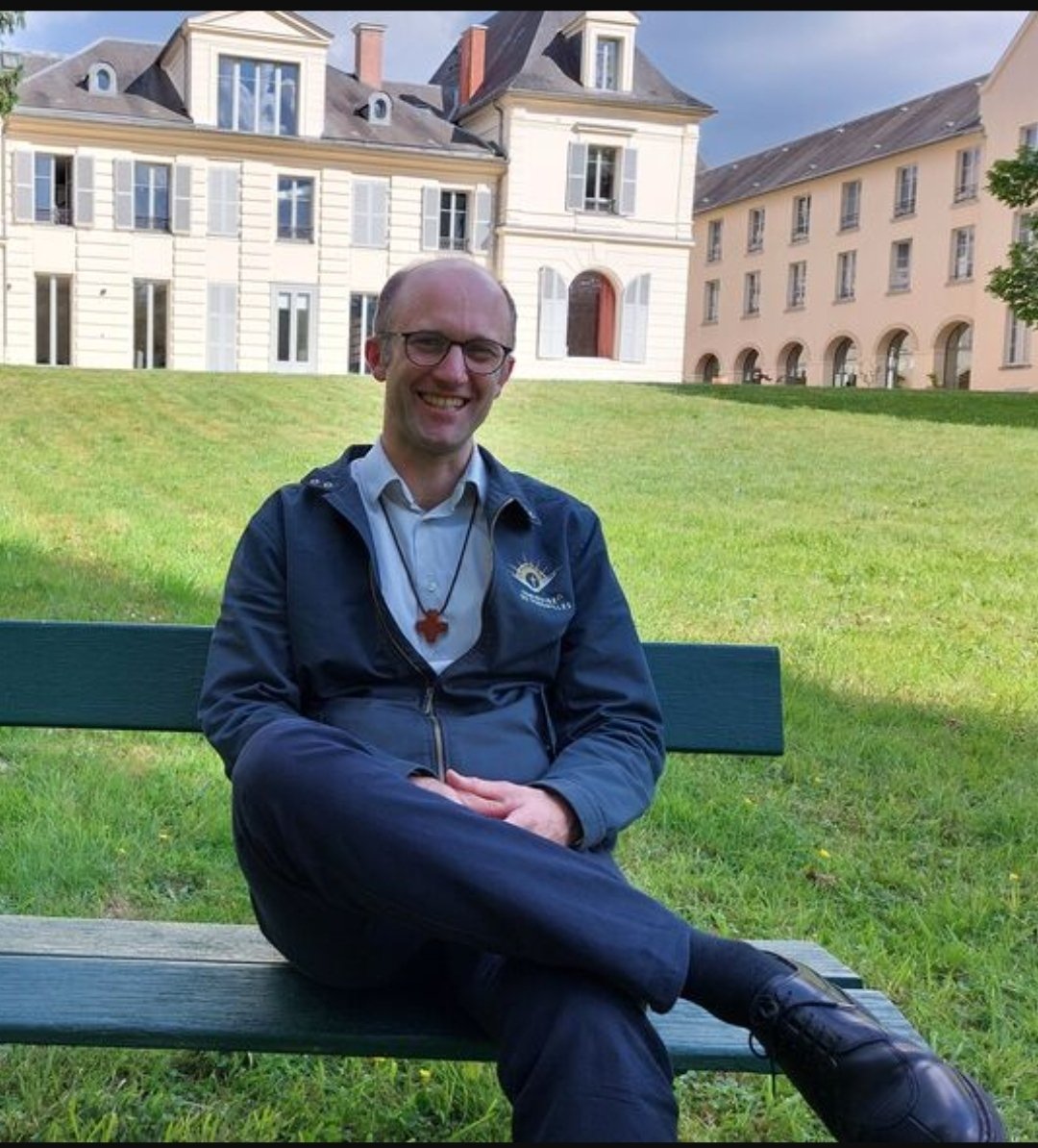 34ans et Pulco,je QUITTE TOUT est devient PRÊTRE
