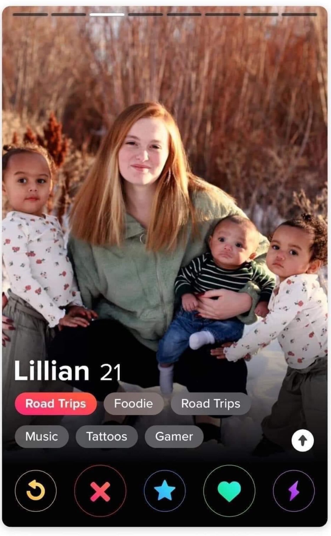 (Tinder) elle est mère célibataire de 3 enfants à 21 ans Aya !!