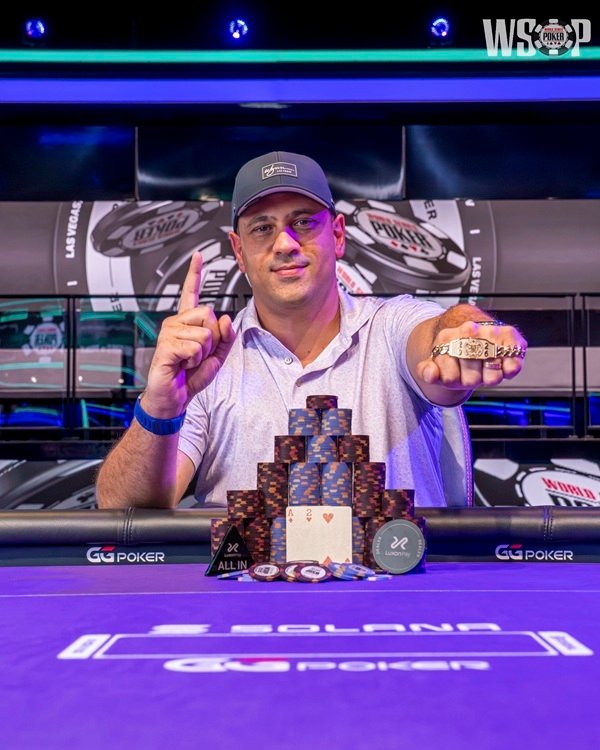 Omar Zazay remporte l'Event #32 des WSOP 2026