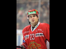 https://image.noelshack.com/fichiers/2012/33/1345033098-hockeyplayer.jpg