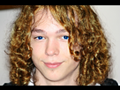 https://image.noelshack.com/fichiers/2012/34/1345926299-rroyd-blond-yeux-bleus.jpg