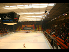 https://image.noelshack.com/fichiers/2012/38/1348231878-eistadion-innenansicht.jpg