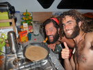 https://image.noelshack.com/fichiers/2012/52/1356709647-20081212-crepe-party.jpg