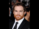 https://image.noelshack.com/fichiers/2013/07/1360586538-543274-michael-c-hall-a-la-ceremonie-des-637x0-3.jpg