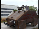 https://image.noelshack.com/fichiers/2013/09/1361889300-tank-artisanal.png