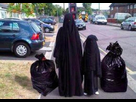 https://www.noelshack.com/2013-10-1362834122-new-neighbors-wisteria-lane-desperate-housewives-in-burqa.jpg