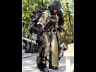 https://image.noelshack.com/fichiers/2013/11/1363456144-raytheon-xos-2-exoskeleton-1.jpg