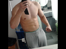 https://image.noelshack.com/fichiers/2013/13/1364567004-bicepsfuark.jpg