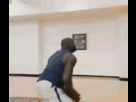 https://image.noelshack.com/fichiers/2013/17/1366739396-shaq-dunk.gif