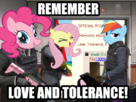https://image.noelshack.com/fichiers/2013/43/1382895174-mlfw2186-p5vkg.png