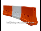 https://image.noelshack.com/fichiers/2013/50/1386763994-aluminum-rotational-mould-for-plastic-road-barrier.jpg