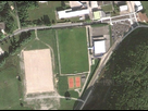 https://image.noelshack.com/fichiers/2013/51/1387662853-une-vue-aerienne-du-stade-de-moirans-en-montagne-actuellement-enneige-doc-google.jpg