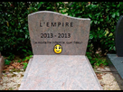 https://image.noelshack.com/fichiers/2013/52/1387831701-tombe-empire.jpg