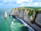 https://image.noelshack.com/fichiers/2014/05/1391282494-falaises-etretat.jpg