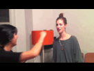 https://image.noelshack.com/fichiers/2014/06/1391473335-fille-coup-poing.gif