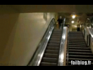 https://image.noelshack.com/fichiers/2014/09/1393767042-gif-anime-escalator.gif